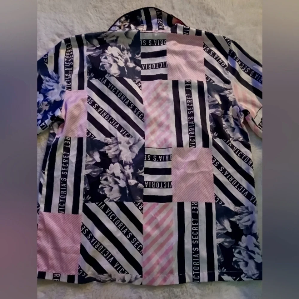 Victoria's Secret Pajama Top - Picture 5 of 5